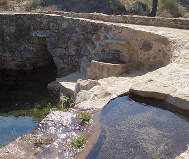 Arroyo La Macera. Casa Rural Caceres Extremadura. Turismo Rural con encanto - La Macera - Valencia de Alcantara