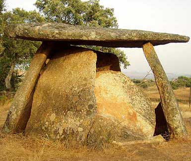 Rutas de dolmenes 2. Casa Rural Caceres Extremadura. Turismo Rural con encanto - La Macera - Valencia de Alcantara
